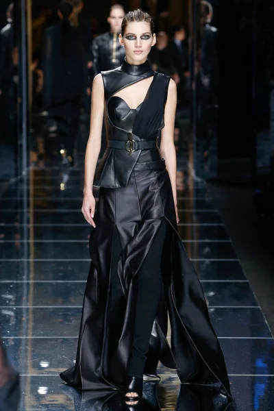 Look 76